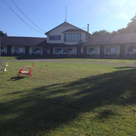 Lakeview Motel Jemseg Eksteriør bilde