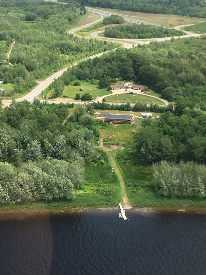 Lakeview Motel Jemseg Eksteriør bilde
